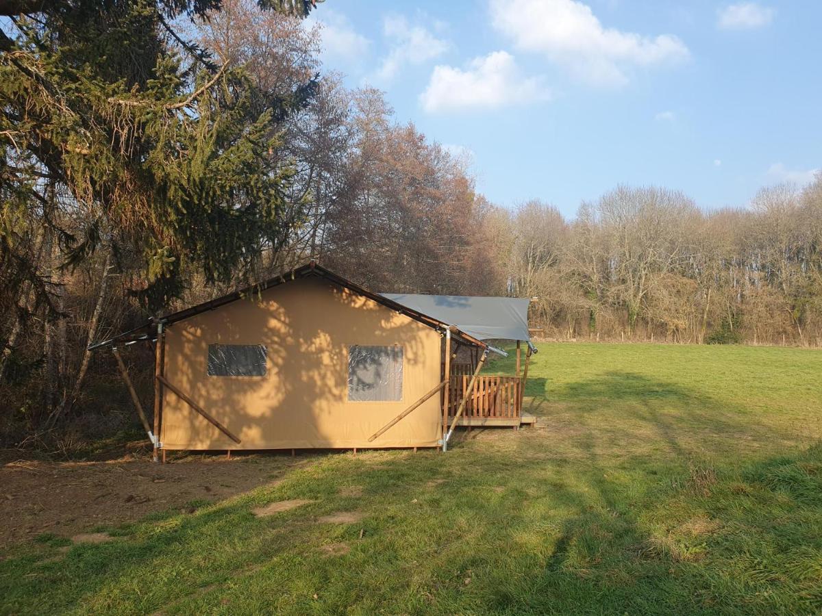 Luxury Safari Tents At Moulin Du Pommier Glamping & Camping Saulgond Esterno foto