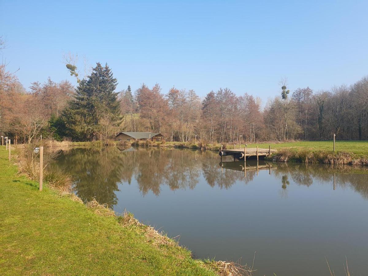 Luxury Safari Tents At Moulin Du Pommier Glamping & Camping Saulgond Esterno foto