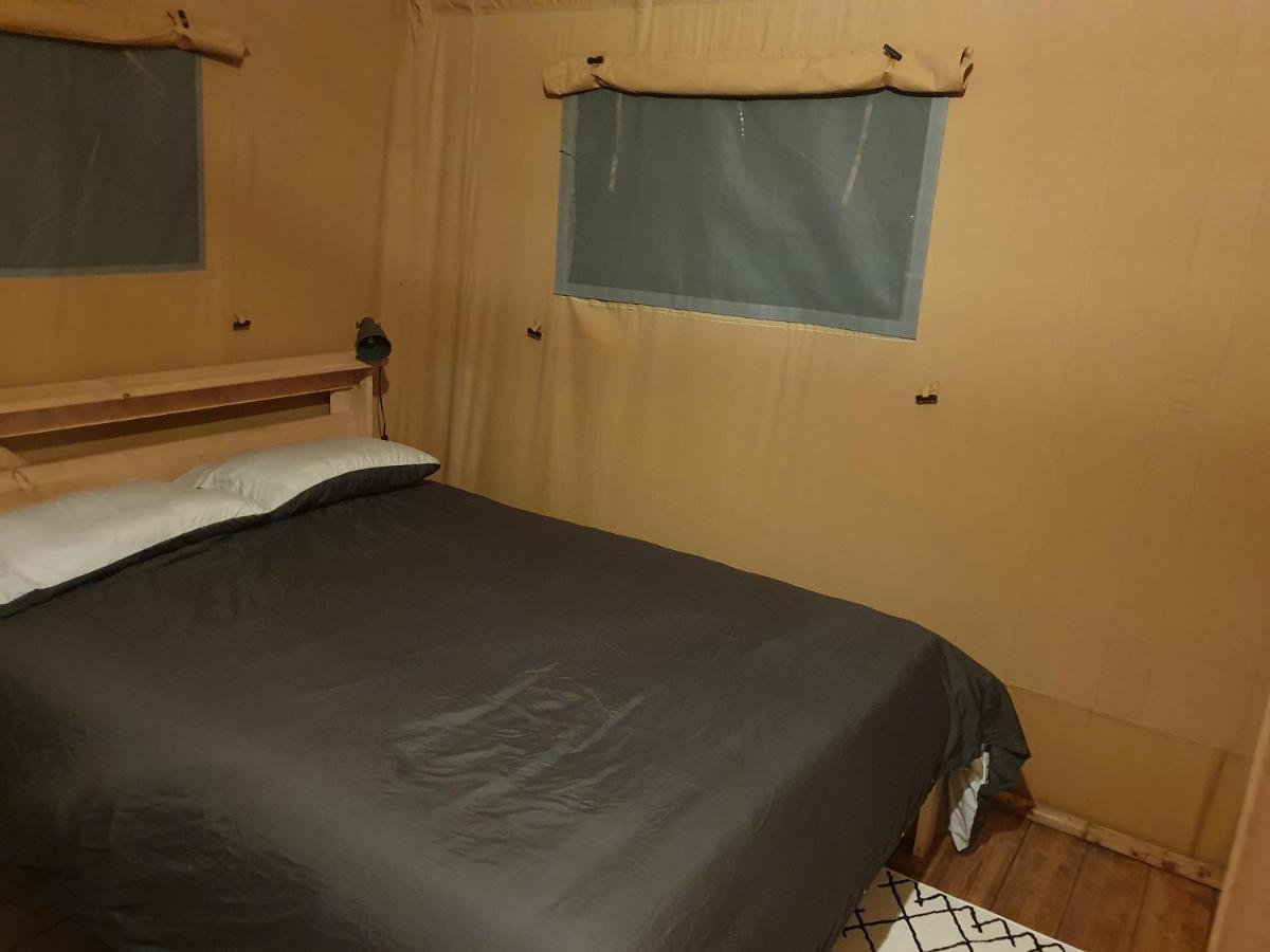 Luxury Safari Tents At Moulin Du Pommier Glamping & Camping Saulgond Esterno foto