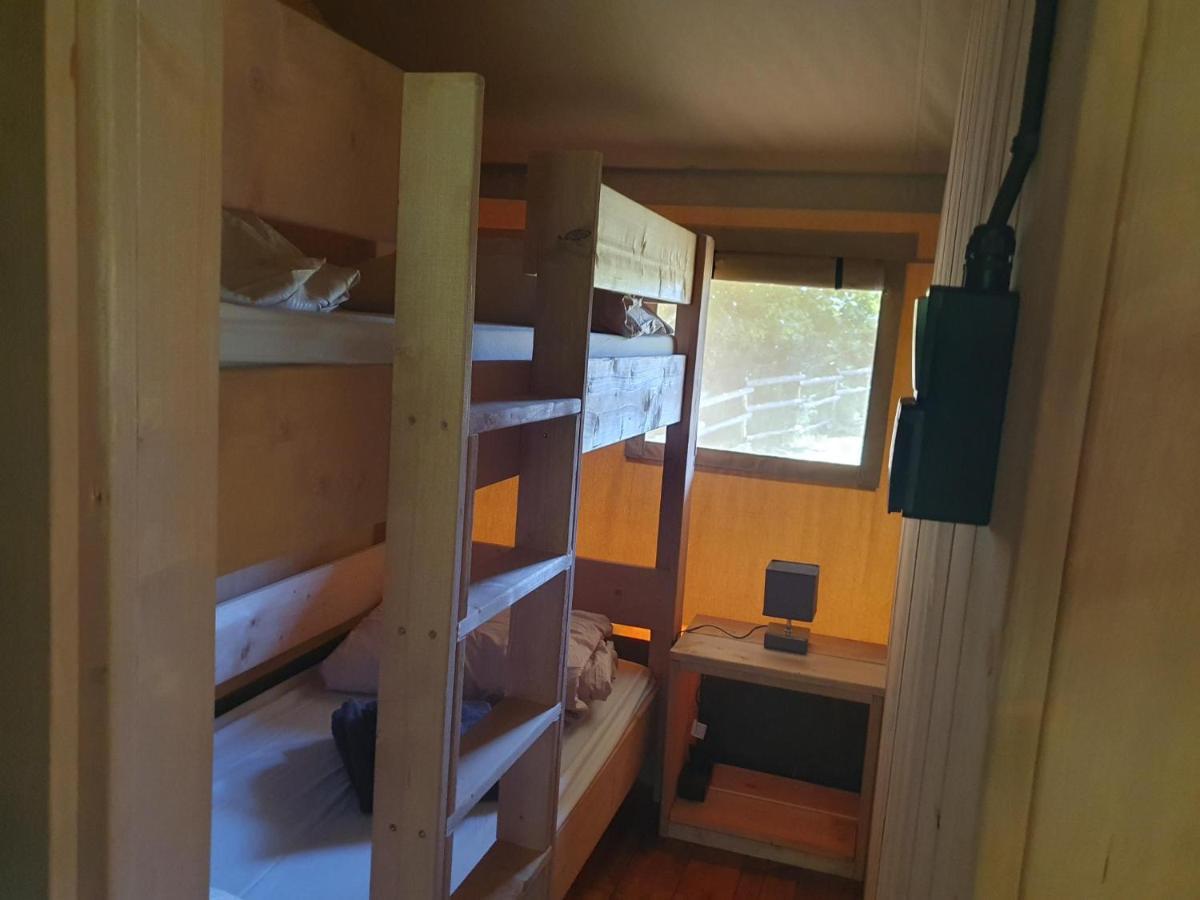 Luxury Safari Tents At Moulin Du Pommier Glamping & Camping Saulgond Esterno foto