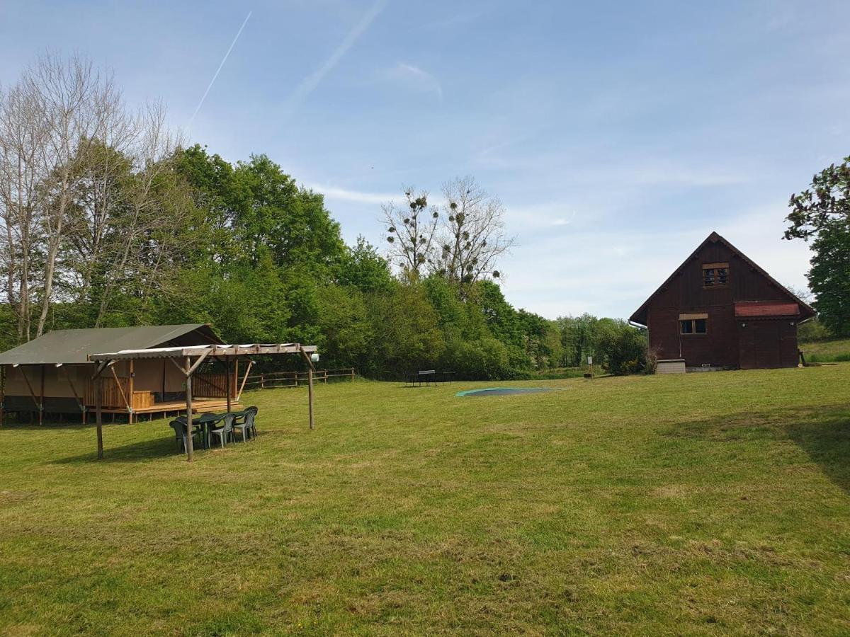 Luxury Safari Tents At Moulin Du Pommier Glamping & Camping Saulgond Esterno foto
