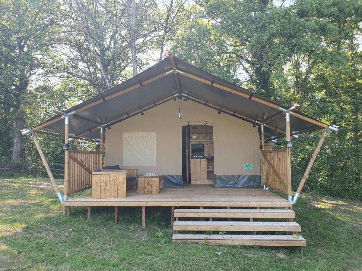 Luxury Safari Tents At Moulin Du Pommier Glamping & Camping Saulgond Esterno foto