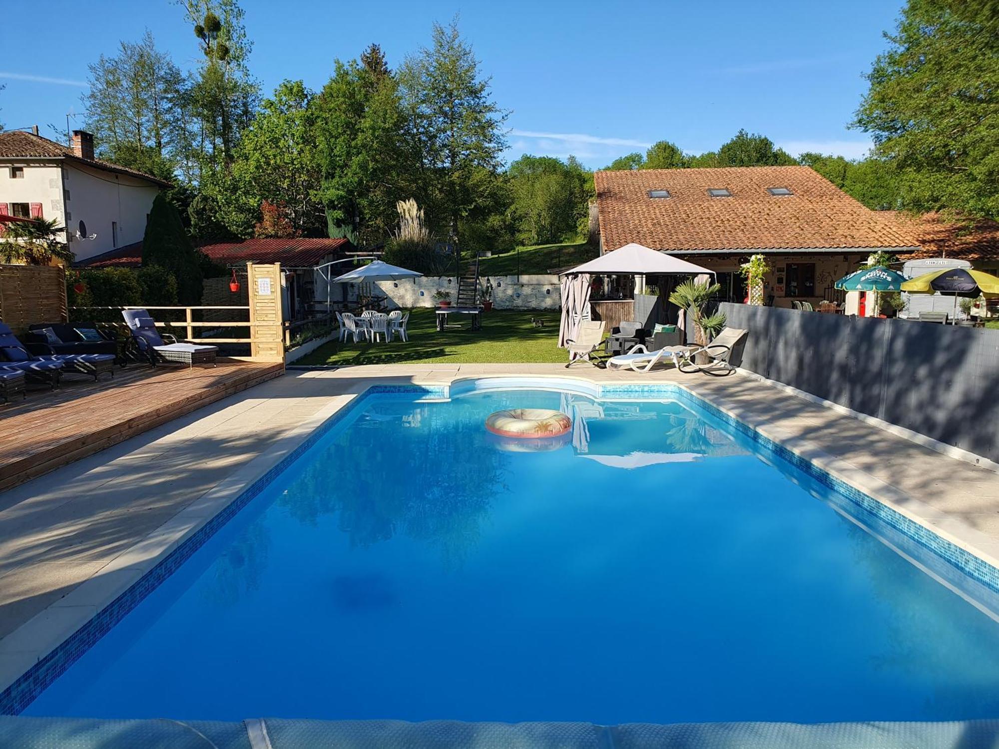 Luxury Safari Tents At Moulin Du Pommier Glamping & Camping Saulgond Esterno foto